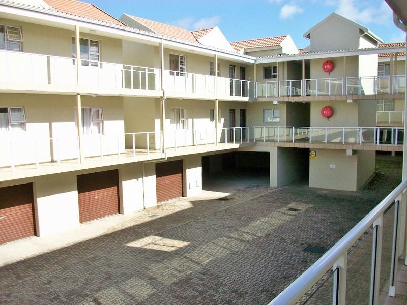 2 Bedroom Property for Sale in Hartenbos Central Western Cape